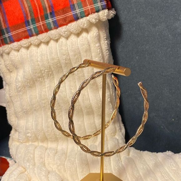 🤠 WESTERN LARGE HOOP WRANGLER EARRINGS LIGHTWEIGHT GOLD CHUNKY - Picture 3 of 5